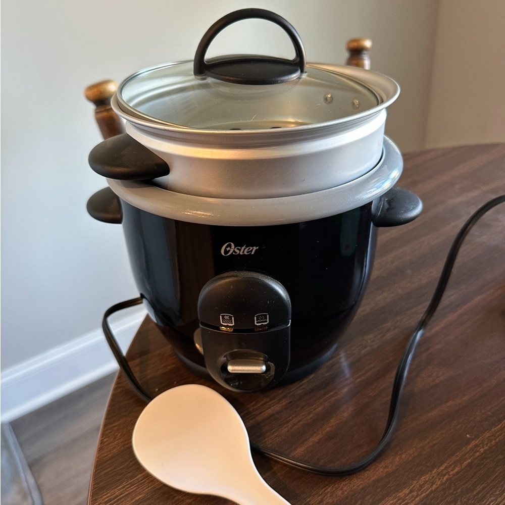 Oster Rice Cooker - Picture 3 of 5